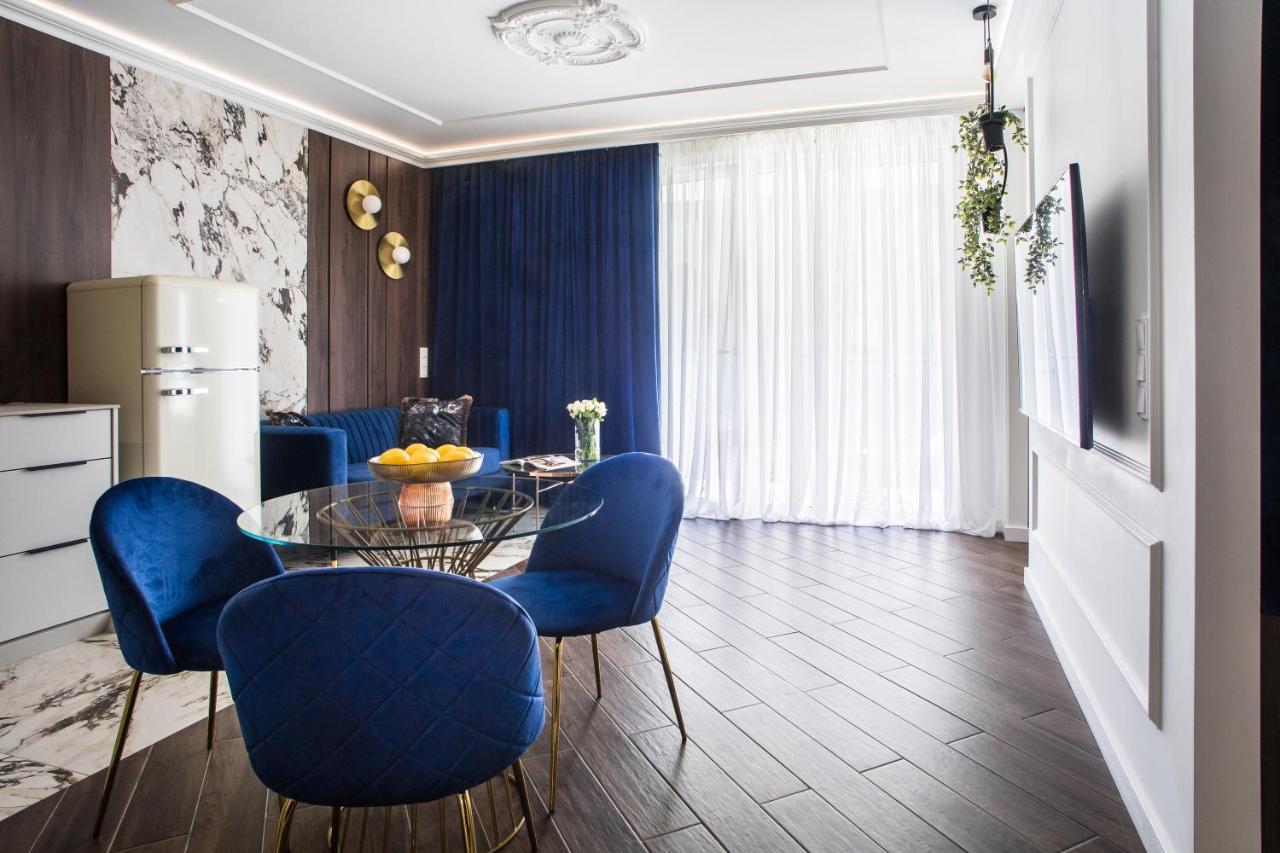 カトヴィツェLuksusowy Apartament Przy Filharmoniiアパートメント エクステリア 写真