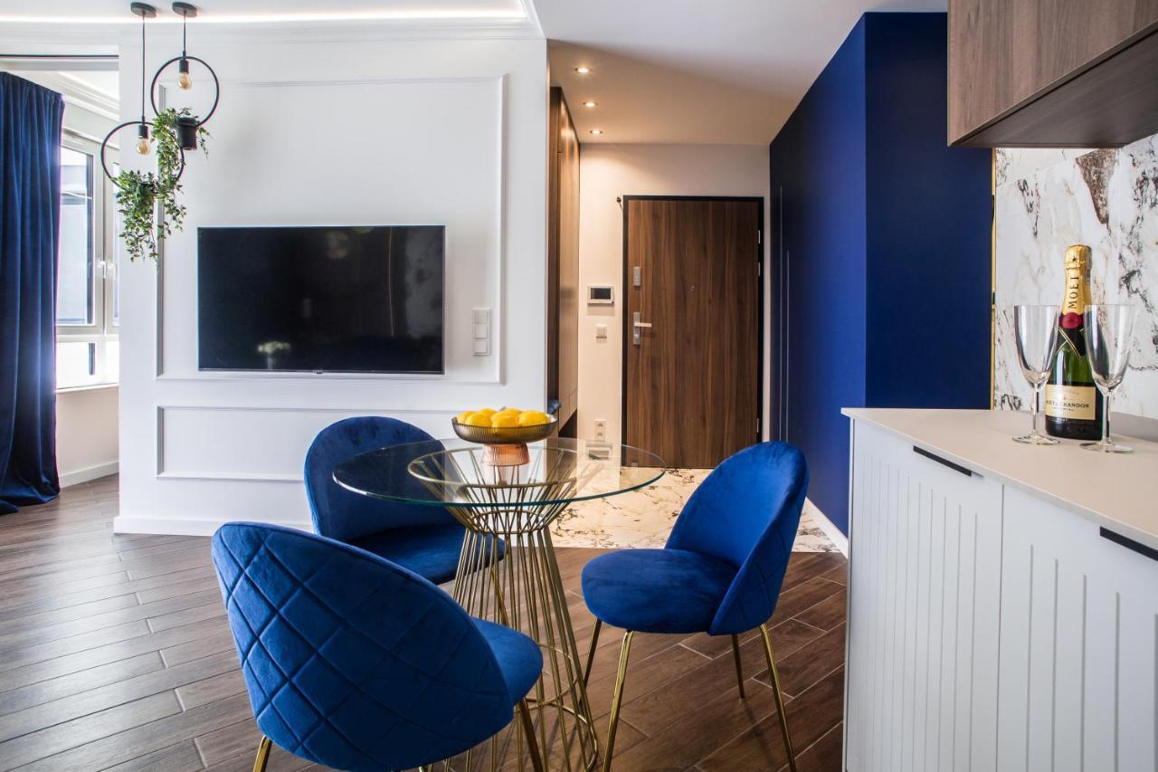 カトヴィツェLuksusowy Apartament Przy Filharmoniiアパートメント エクステリア 写真